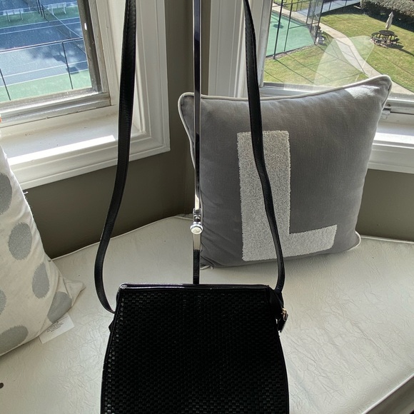 Navy blue leather Cole Haan handbag - Picture 3 of 3